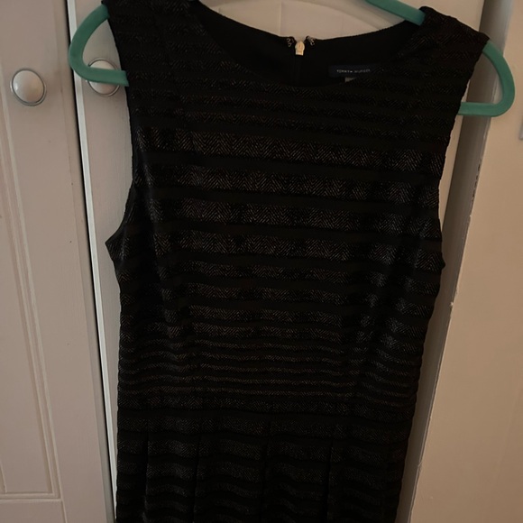 Tommy Hilfiger Black Textured Dress, Sleeveless, EUC, Zipper Back, Pleated Lined - Picture 3 of 9